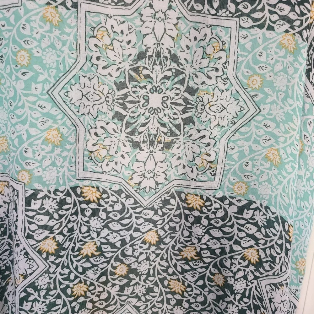 Skyline Women's Colorful‎ Floral Wrap Shaw One Size